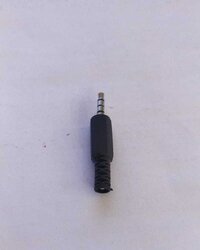 3.5 MM STEREO PIN 4 CUT PLASITIC CAP