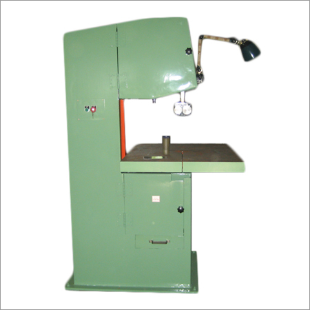 बैंडसॉ मशीन