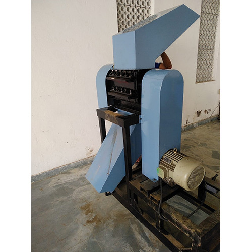 Single Shaft Waste Shredder - Automatic Grade: Semi Automatic