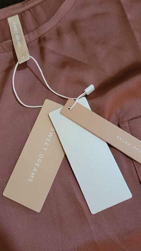 HANG TAG