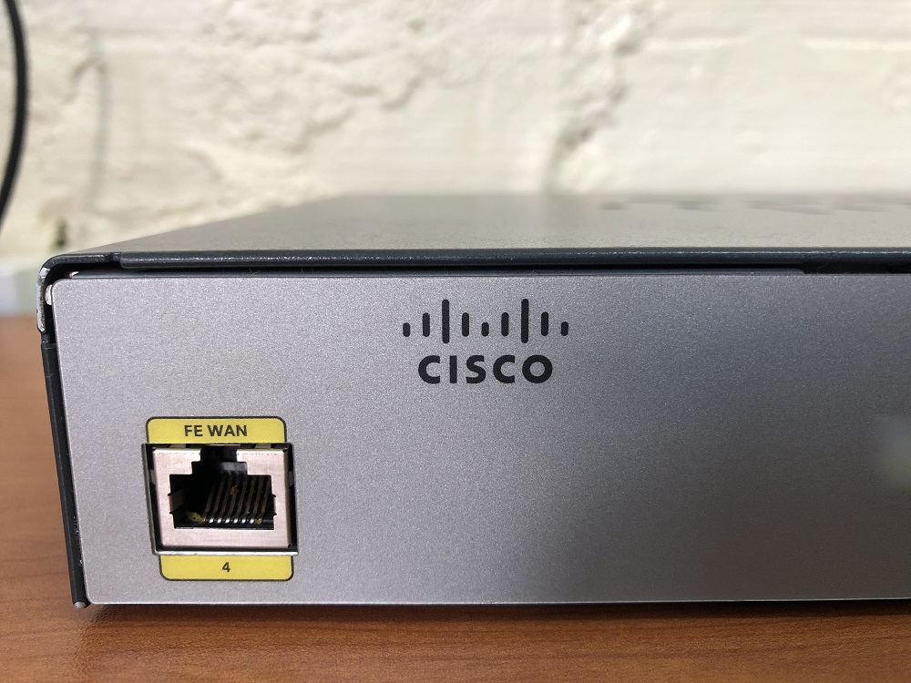 Cisco 881-k9 Integrated Services Vpn Security Router For Small Office & Branch Networks - Power Consumption: 60 Watt (W)
