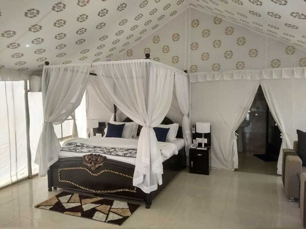 luxury tent price in India