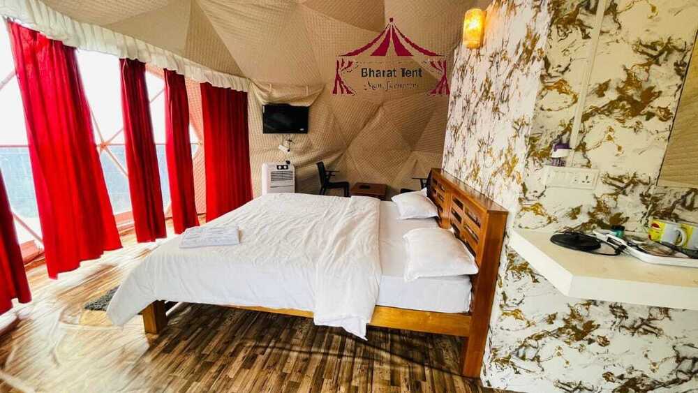 luxury glamping tent