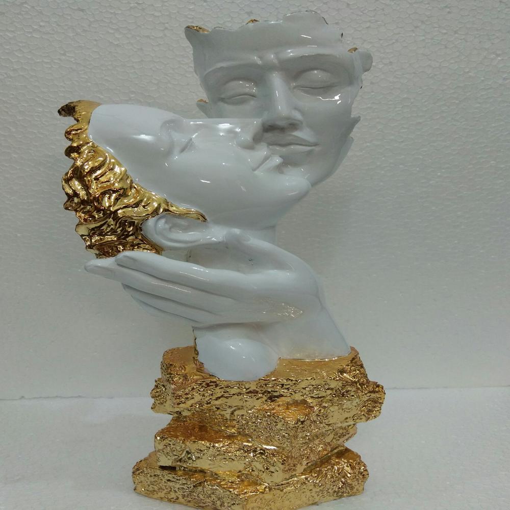 Ear Hand Couple - Color: White & Golden