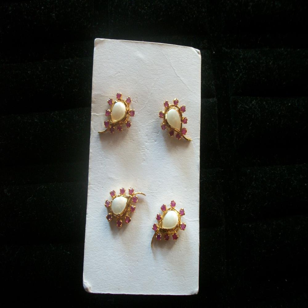 Antique Pearl Earrings - Design: Solitaire