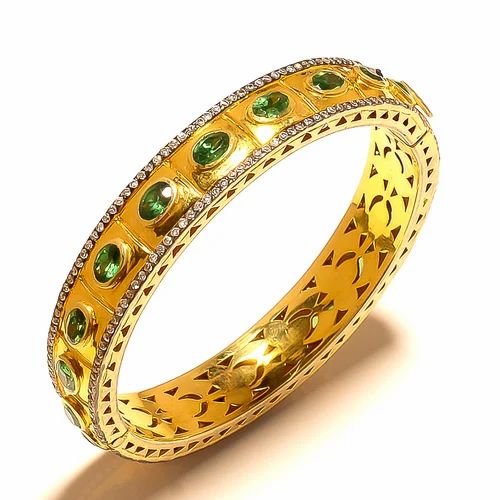 Fine Emerald Bangle