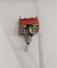 TOGGLE 15 AMP 6 PIN ON-OFF-ON (IMPORTED )