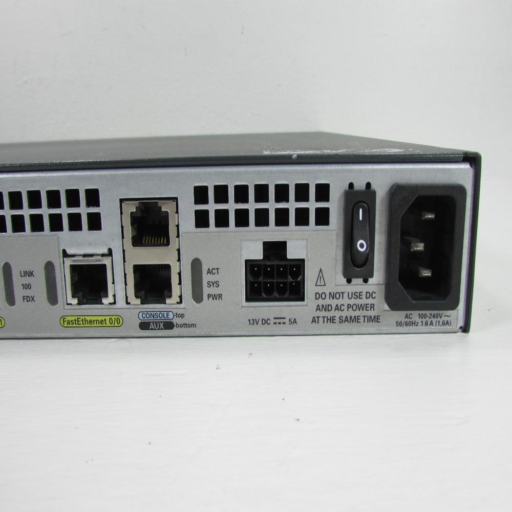 Cisco Vg224 Voice Gateway - Dimension (L*w*h): 1.75h X 17.5w X 13.5d In. (44.4 X 444.5 X 342.9 Mm) Inch (In)