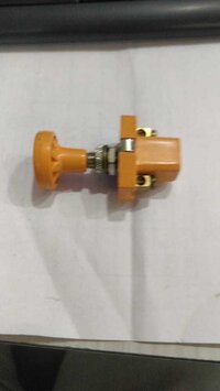 PUSH PULL YELLOW