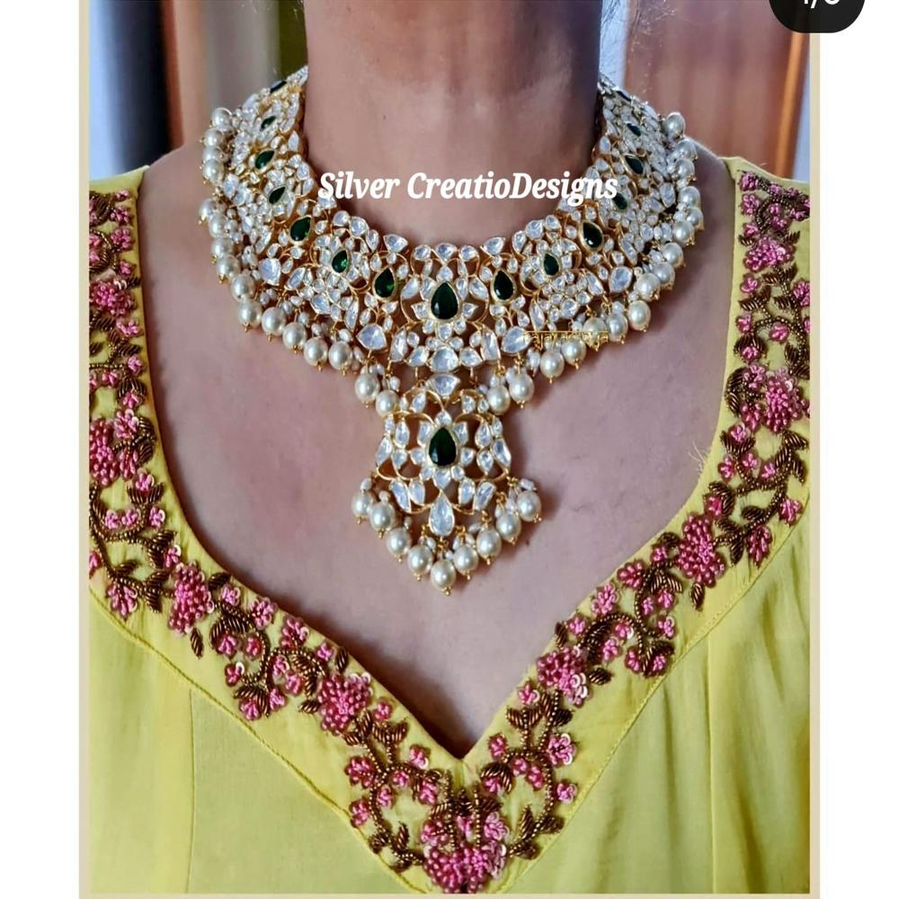 Pearls Necklace Set - Color: =