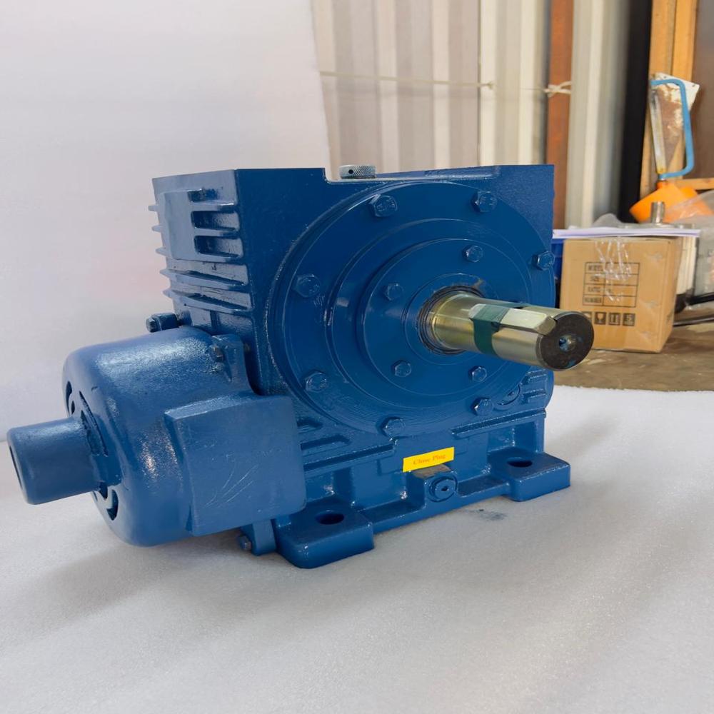 Nu Worm Gear Box - Steel, Standard Size, Blue | Industrial Usage, 220-240 Volt Compatibility, Customizable Options Available