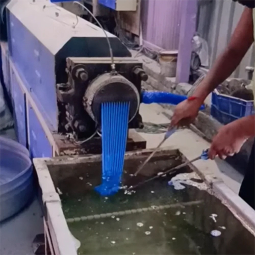 Automatic Plastic Recycling Machine - Capacity: 150 Kg/hr
