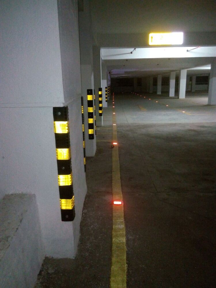 Rubber Corner Guard - Color: Black & Yellow