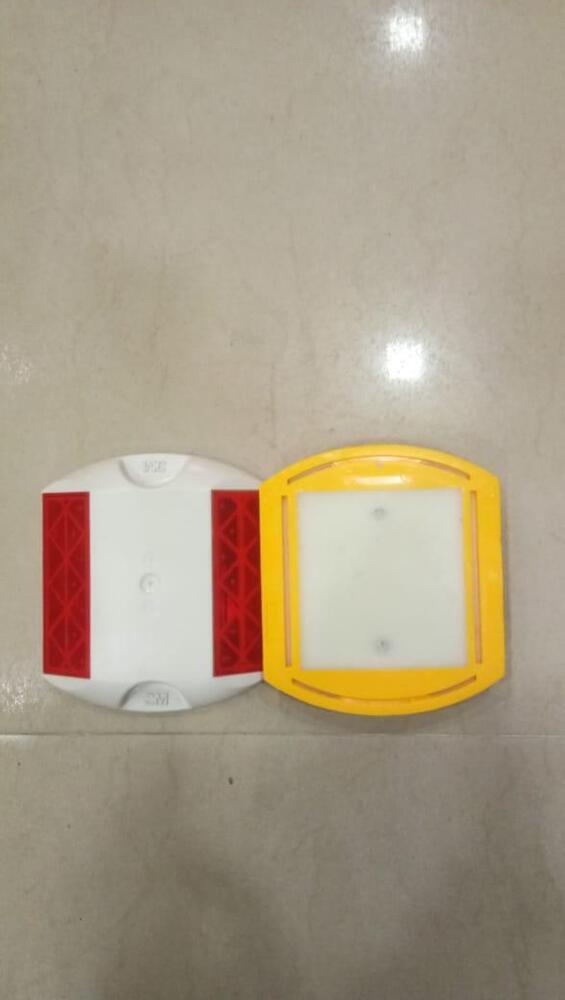 3m Road Stud - Color: Red