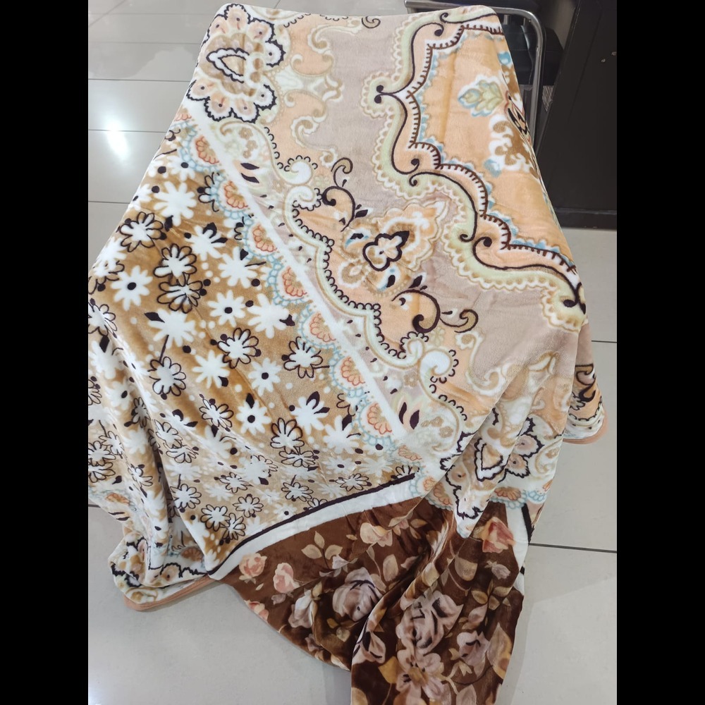 Snowden Primium Soft Blanket - Color: Assorted Print