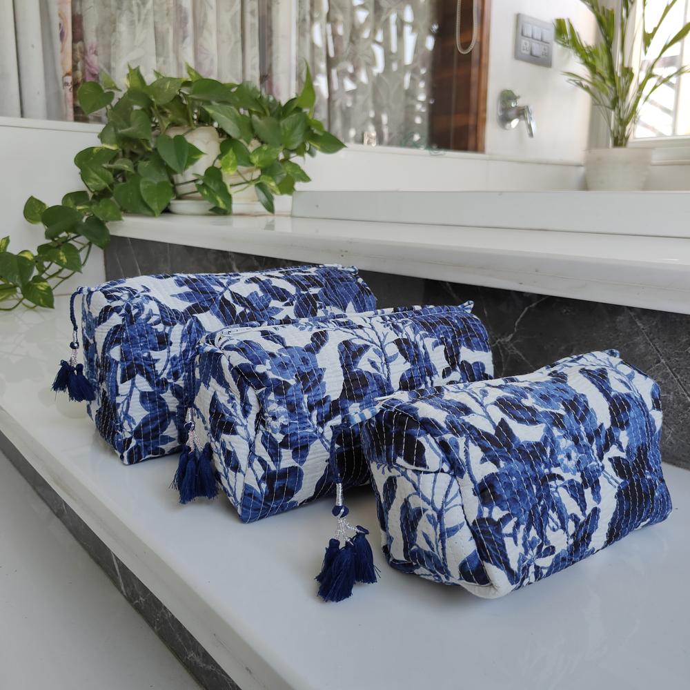 Set Of 3 Quilted Toiletry Bag
