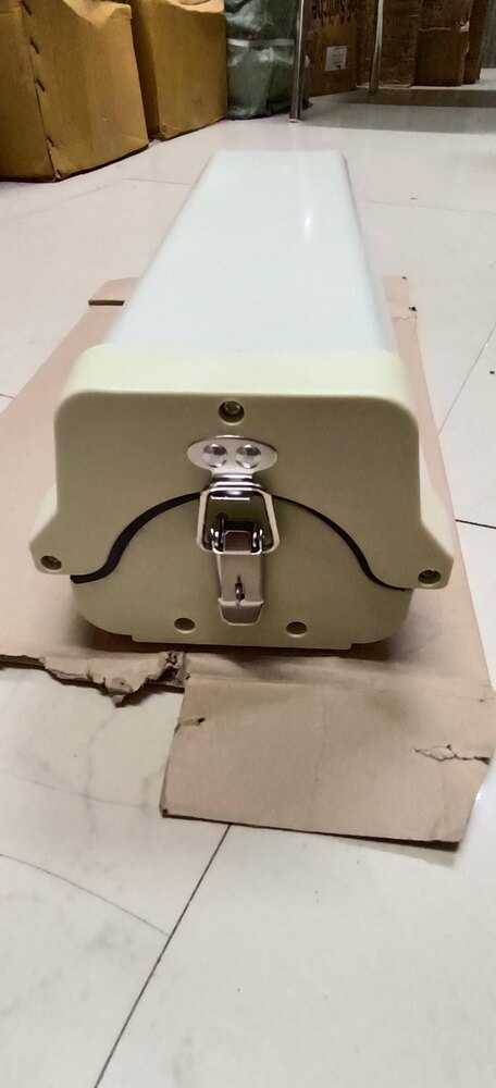 Big Size Back Lock Cctv Camera Housing - Color: White