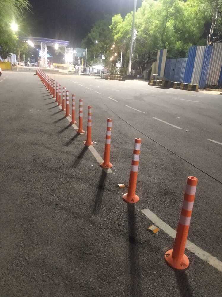 Vertex Highly Flexible Post - Color: Orange