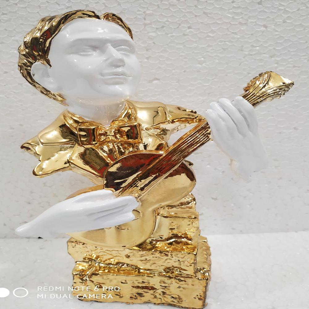 Musical Mans - Color: White & Golden
