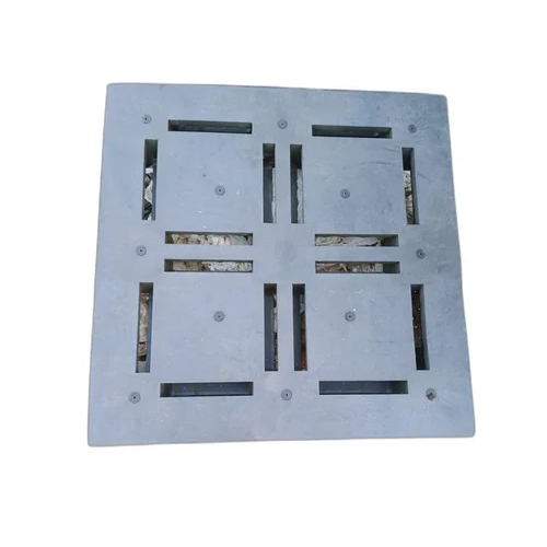 Used 4-Way Entry, Square Plastic Pallet
