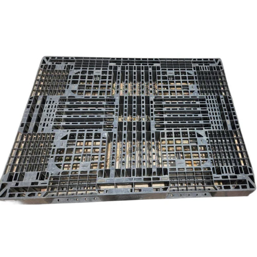 Used Black Colored Highly Durable Plastic Pallet