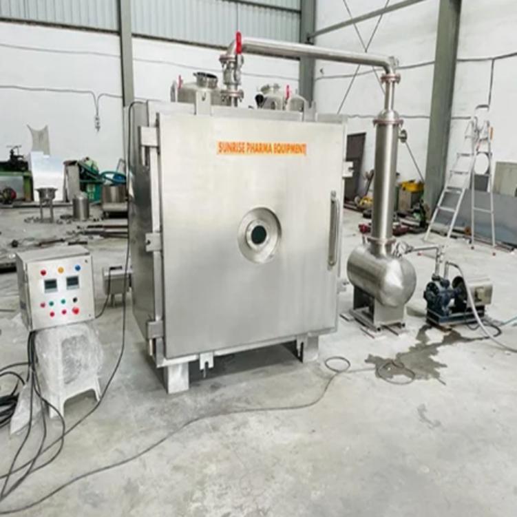 Vacuum Tray Dryer - Color: Silver