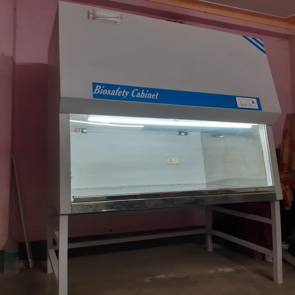 Laminar Air Flow - Mild Steel & Stainless Steel 304 Structure, 4x2x2 Inch Size, 220v Ac Power | Digital Control, Lcd Display, F1 Class Features