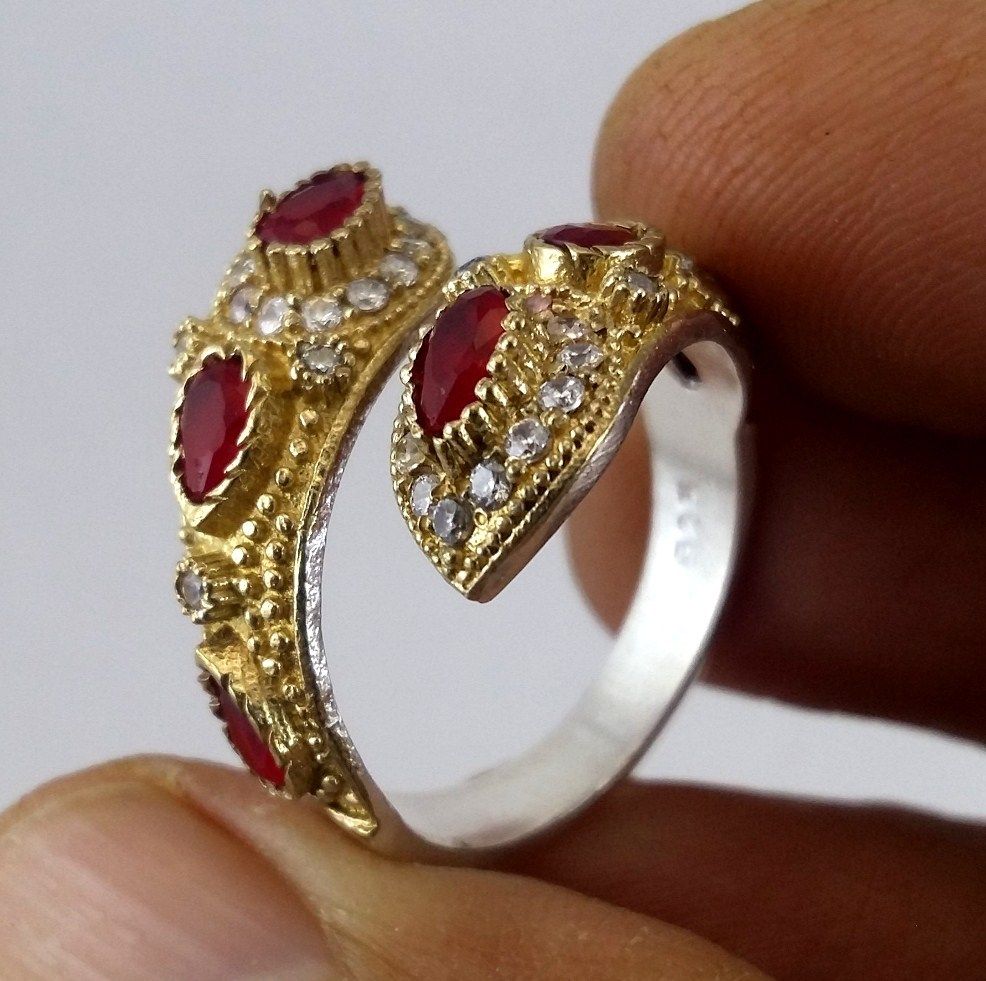 Sna-ke Silver Ring - Design: Solitaire