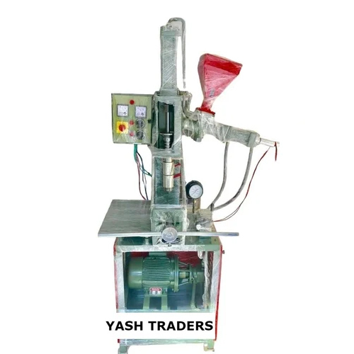 Heavy Duty Advanced Semi Automatic Plastic Molding Machine - Mild Steel, 5gm to 50gm Capacity, 220V | Heat Resistant, 1-Year Warranty, Hydraulic & Mechanical Clamping