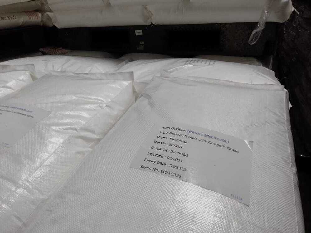 Stearic Acid 63% - High Purity Palm Oil Derived, 25 Kg Paper & 1000 Kg Jumbo Bags | Ideal For Fertilizer, Food, Industrial, Pharmaceutical Applications, Cas No: 57114, Einecs No: 2003134, Room Temperature Storage