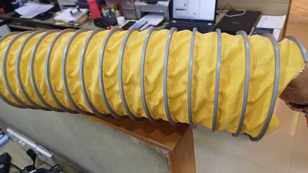 Silicone Clip Hose - 100mm To 600mm Dia, 5 Mtr Length, Red | Temperature Range: -20â°c To 250â°c, Lightweight, Air Flow Optimized, Versatile For Blowers And Exhaust Applications