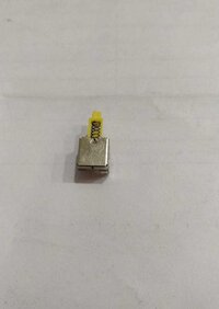 6 PIN ON-OFF YELLOW KNOB WITHOUT SCREW