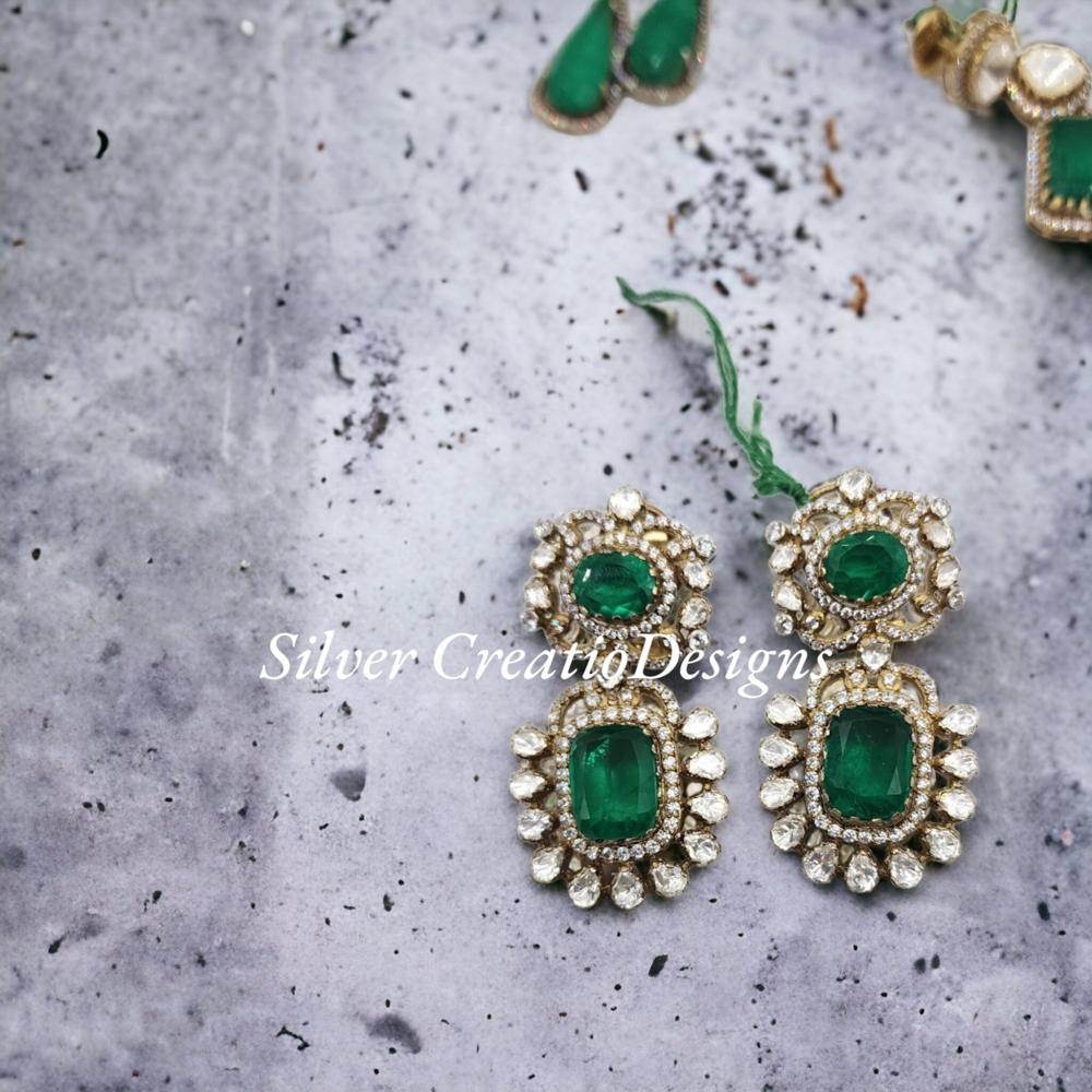 Emerald Dangle Earrings