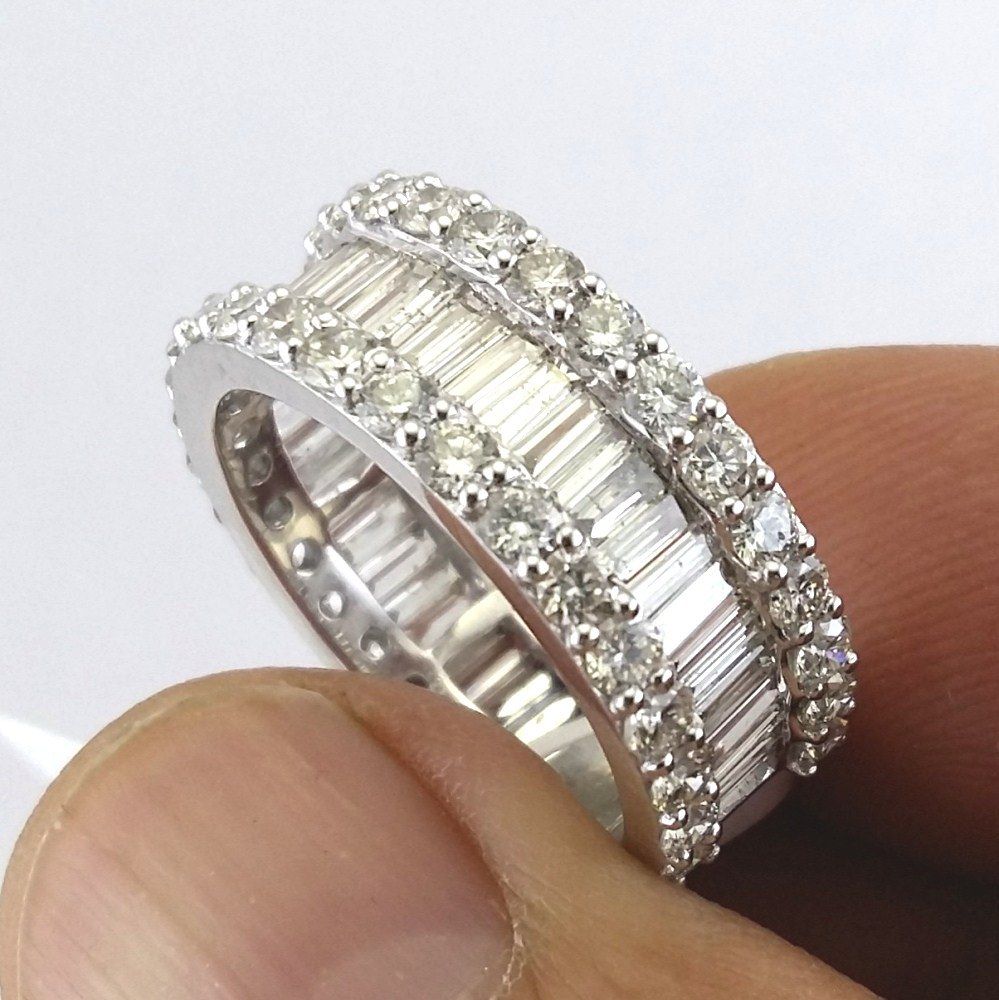 Fine Diamond Ring