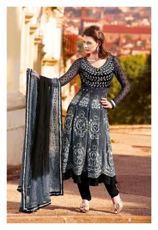 ब्लैक मैजिक सूट