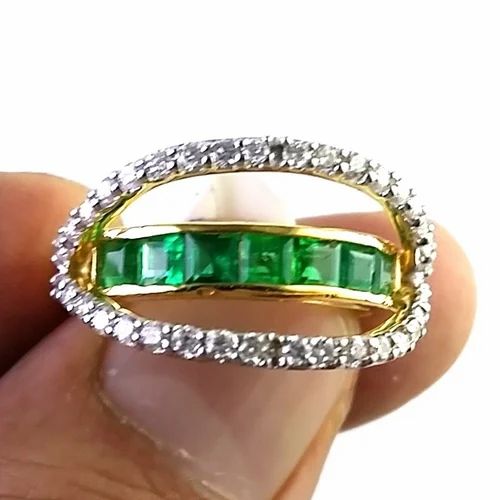 18k Emerald Diamond Ring - 18k Yellow Gold, 5.300g, 0.62 Carats Diamonds, 0.72 Carat Emerald | Customizable, Skin-friendly, Classic Elegance