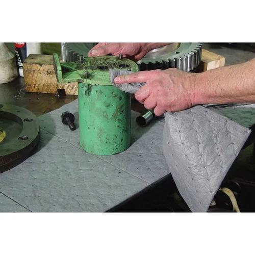 Universal Absorbent Pad - Color: Gray