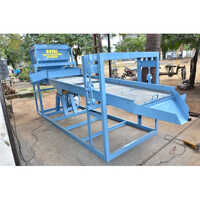 Sand Screening And Sieving Machine - Capacity: 2 T/Hr
