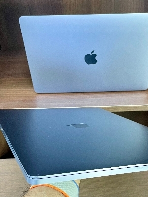 Apple Macbook Pro A2141 - Available Color: Yes