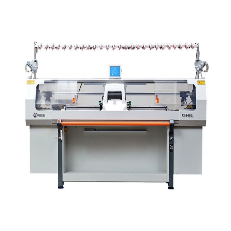 High Speed T-Shirt Flat Knitting Machine - Color: White