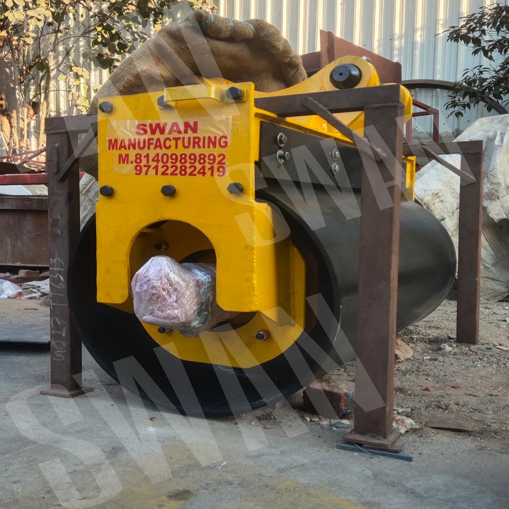I-prid Slope Vibratory Compactor - Capacity: 15 - 20 Ton