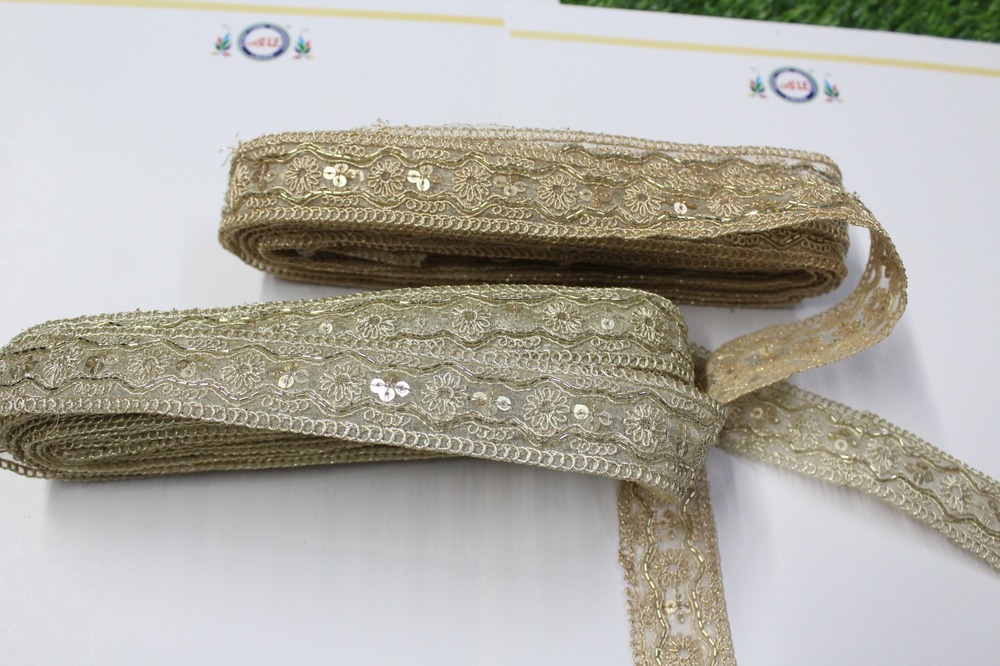 cutdana & zari lace