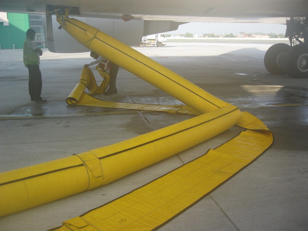 Aviation Duct Hoses - Color: Yellow