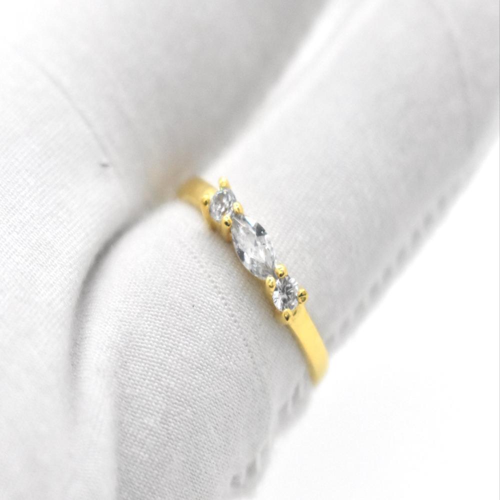 925 Sterling Silver Moissanite Statement Ring - Color: White