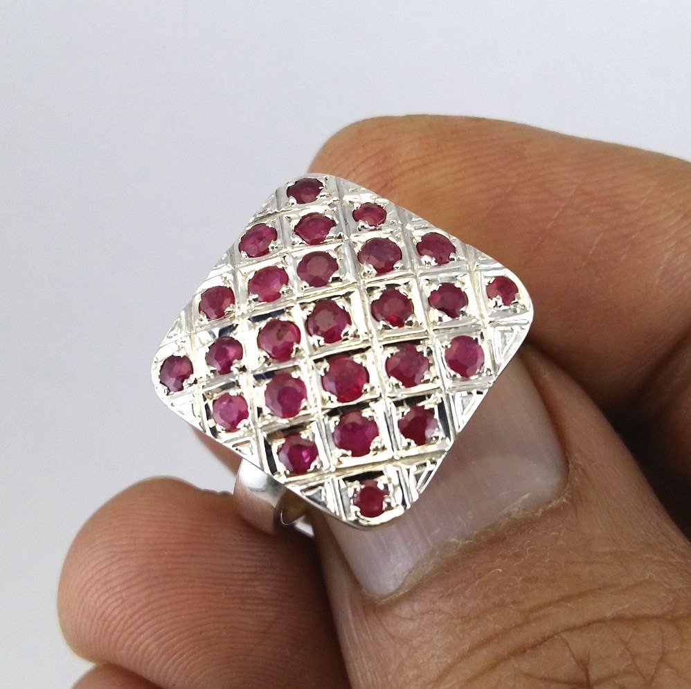 Natural Ruby Silver Ring - Grade: Fine Make