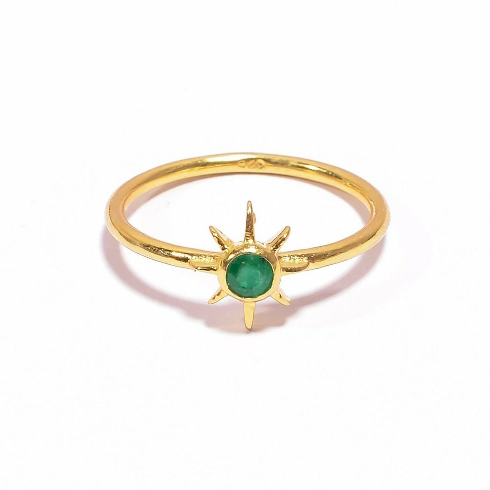 Emerald Three Finger Ring Set - Shape: Round