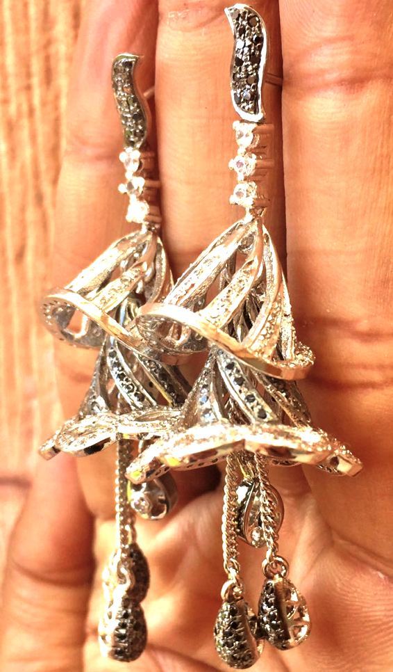 Silver Jhumki Earring