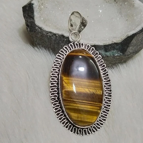 Tiger Eye Oval Gemstone Pendant - Design: Attractive