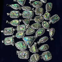 Abalone Shell Pendant - Hardness: Rigid