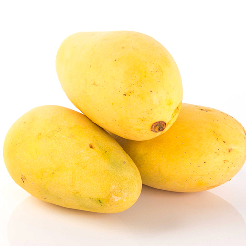 पककर मीठा आम
